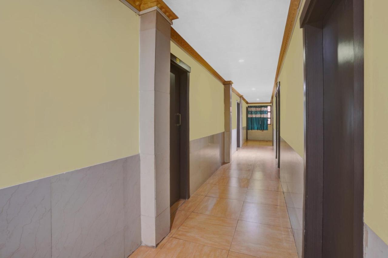 Spot On 81122 Alfa Lodge Bombaim Exterior foto